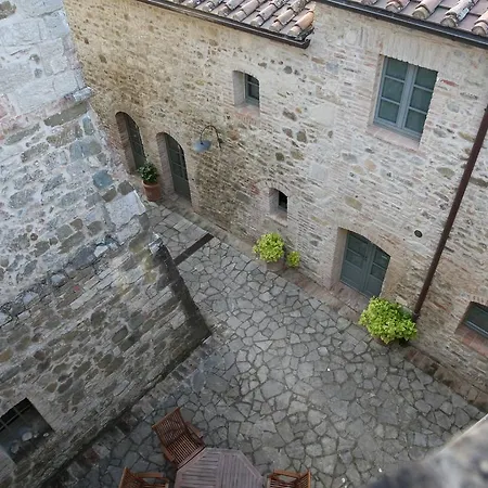Castello Di Orgiale Aparthotel 3*