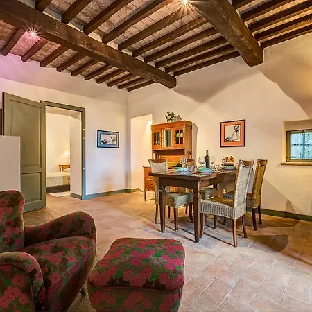 Castello Di Orgiale Aparthotel 3*