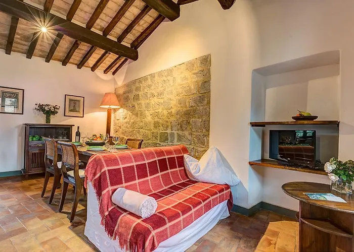 Castello Di Orgiale 카스텔누오보베라덴가