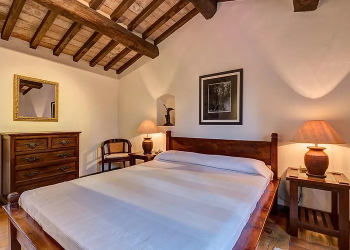 Castello Di Orgiale 3* 카스텔누오보베라덴가