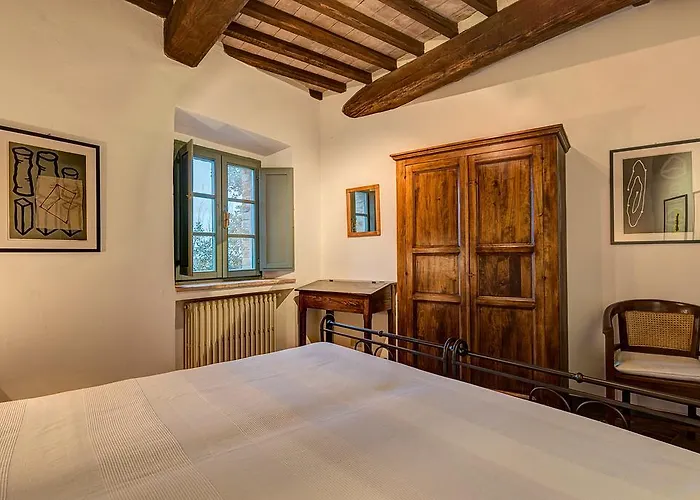 Castello Di Orgiale 아파트호텔 카스텔누오보베라덴가