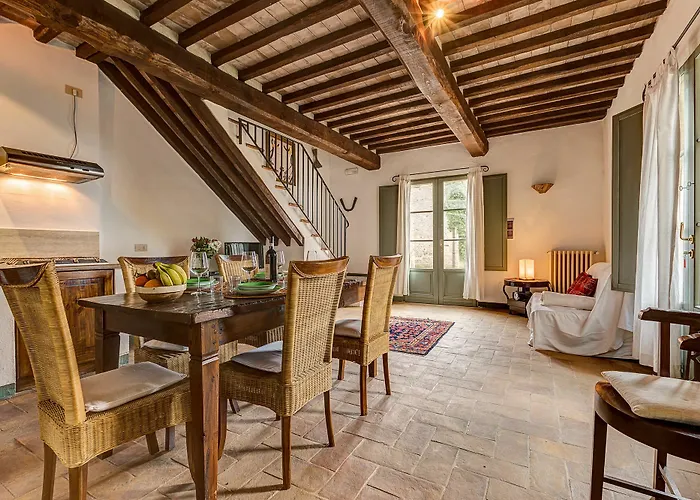 Castello Di Orgiale 아파트호텔